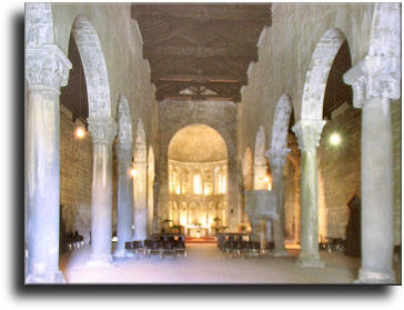 San Pietro a Gropina - interno