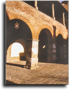 Piazza degli Ospitaleri