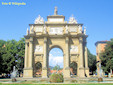 The beautiful Arch of Triumph in Florence