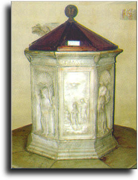 Collegiata di San Giovanni: fonte battesimale